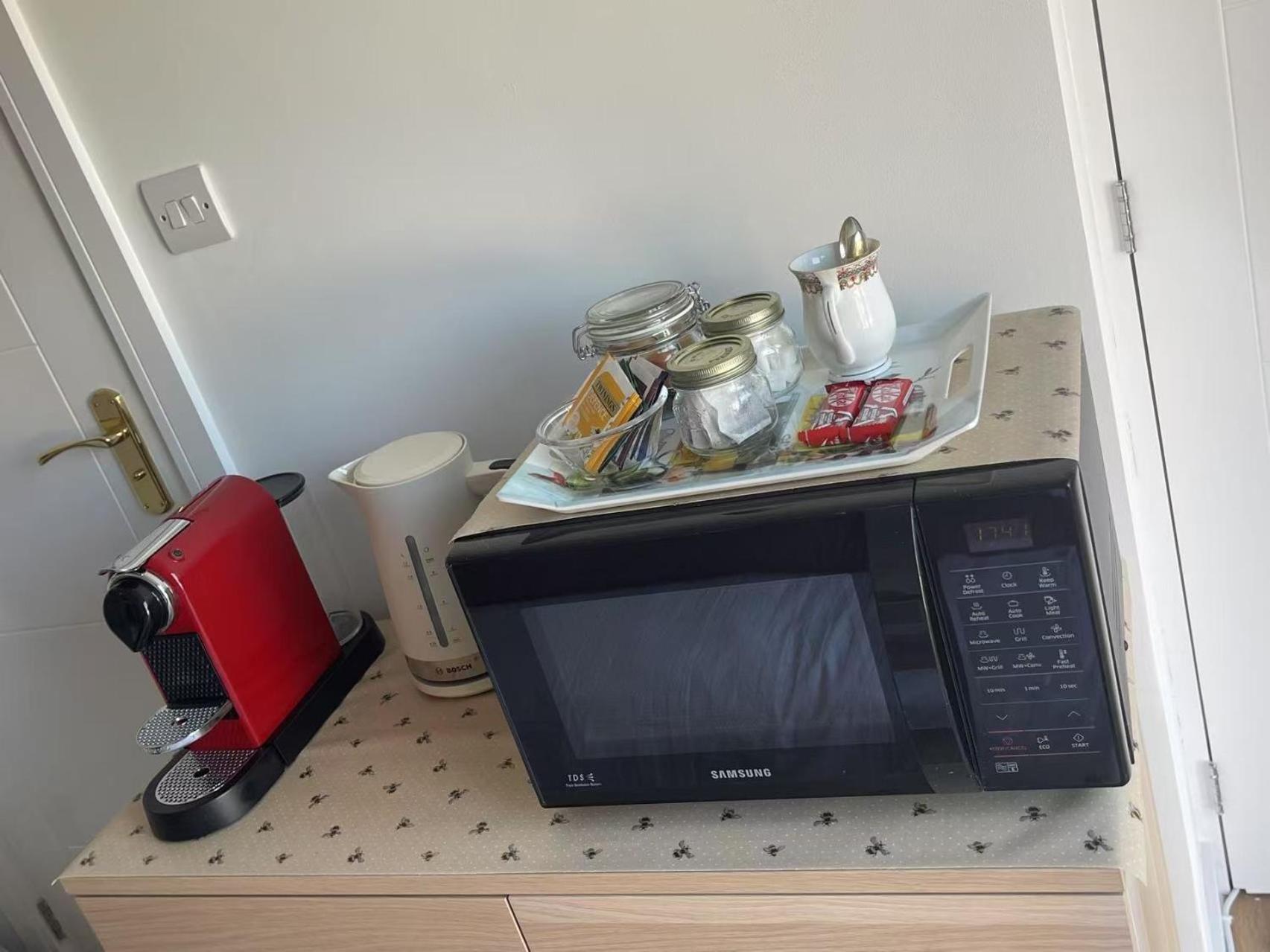 Accommodatie bij particulieren Brand New En-suite Double Private Entry Self-check Oxford